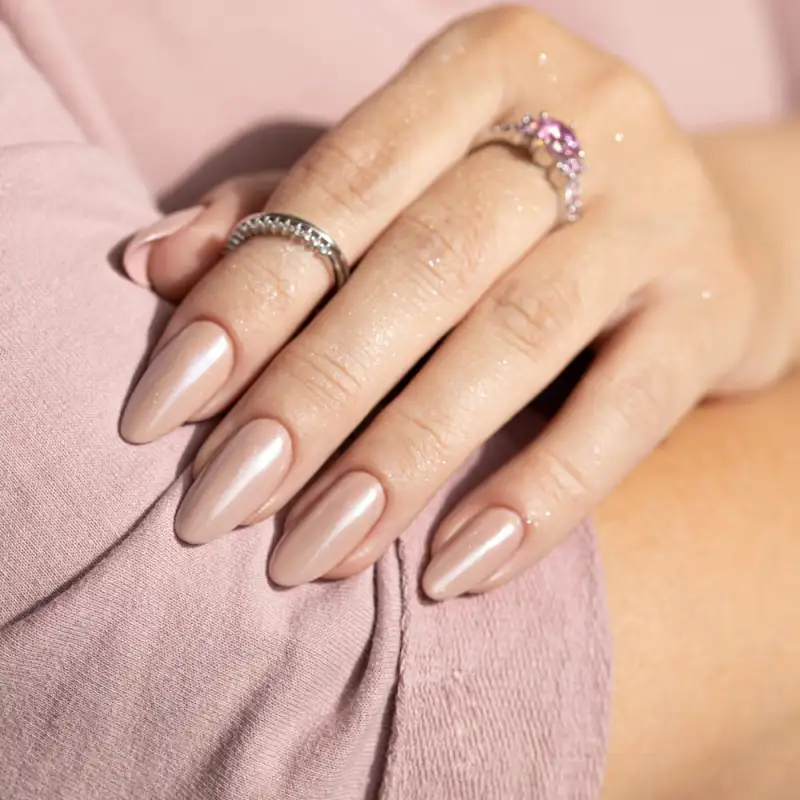 pylek-do-paznokci-hailey-effect-molly-nails-z-pacynka(2).jpg