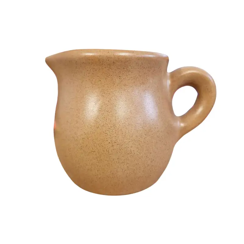 dzbanuszek-ceramiczny-piaskowyu-mat1.jpg