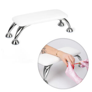 Podpórka do manicure biała na srebrnych nóżkach – Molly Lac