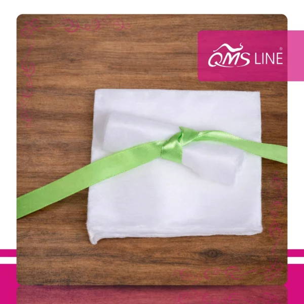 Chusteczki Kosmetyczne Jednorazowe Gładkie 20x16 cm 100 szt. QMS Line Premium Chusteczki kosmetyczne jednorazowe gładkie 20x16 cm 100 szt. QMS Line Premium do salonu kosmetycznego i SPA