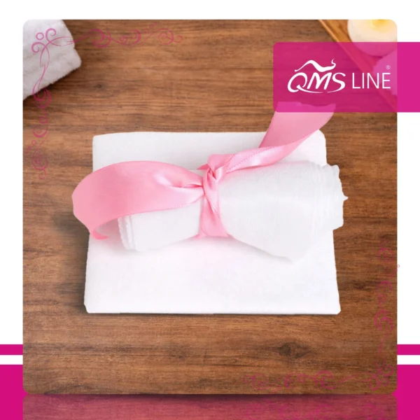 Chusteczki Kosmetyczne Jednorazowe Siatka 20x16 cm 100 szt. QMS Line Premium Chusteczki kosmetyczne jednorazowe siatka 20x16 cm 100 szt. QMS Line Premium do salonu kosmetycznego i SPA