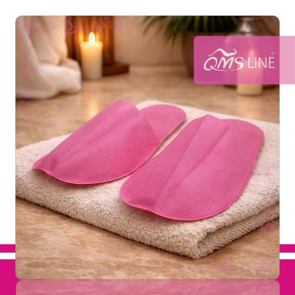 Kapcie Jednorazowe Kryte Włókninowe Różowe 50 par QMS Line Economic Kapcie jednorazowe kryte włókninowe różowe pakowane zbiorczo 50 par QMS Line Economic do hotelu i SPA