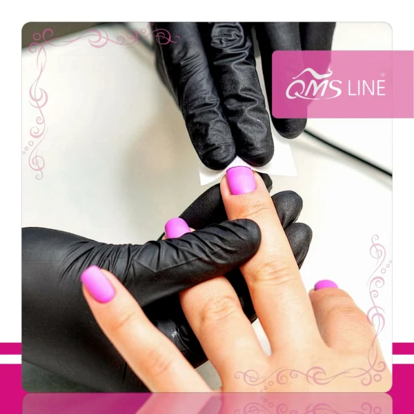 Bezpyłowe Płatki Włókninowe do Paznokci 600 szt. QMS Line Extra Bezpyłowe płatki włókninowe do paznokci 600 szt. QMS Line Extra do manicure i pedicure