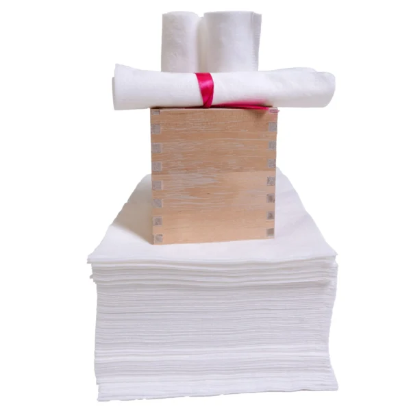 Ręcznik włókninowy jednorazowy 70x40 cm 100 szt. QMS Line Bio-Eko do salonu kosmetycznego i SPA